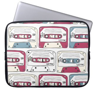 Retro Music Cassettes: Rock Background Pattern Laptopschutzhülle