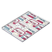 Retro Music Cassettes: Rock Background Pattern Notizblock (Linke Seite)