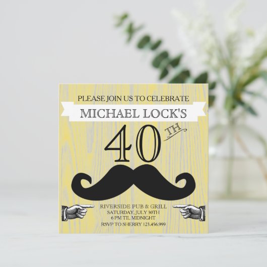 Retro Mustache Men's B'day Bachelor Einladung (Stehend Vorderseite)