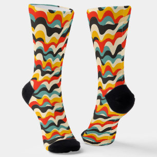 Retro-Muster der Wave-Farbe Socken
