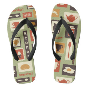 Retro-Muster mit Geschirr zum Frühstück Badesandalen