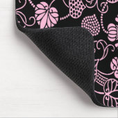 Retro-Muster rosa auf schwarz Mousepad (Ecke)