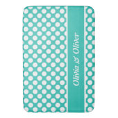 Retro Name Turquoise & White Polka Dot Muster Badematte (Vorderseite Vertikal)
