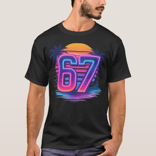Retro Neon 67 Ästhetik T-Shirt (Vorderseite)