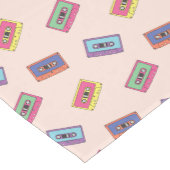 Retro Neon Audio-Kassettenbandmuster Mittelgroßer Tischläufer (Ecke)