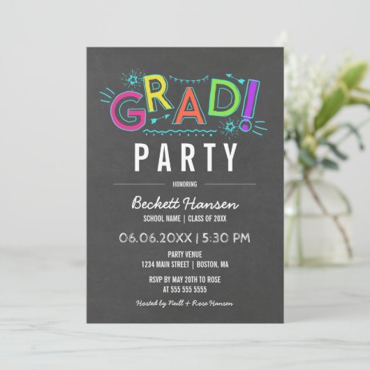 Retro Neon Doodles Chalkboard Graduate Party Einladung (Stehend Vorderseite)