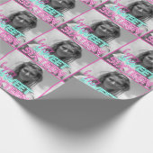 Retro Neon Sign mit Schwarz-Weiß Foto Sweet 16 Geschenkpapier (Ecke)