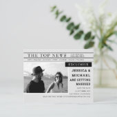 Retro Newspaper Schwarz-weißes Foto Save the Date Einladungspostkarte (Stehend Vorderseite)