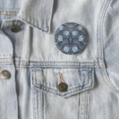 Retro Nouveau Tulips in blue and pewter Button (Beispiel)