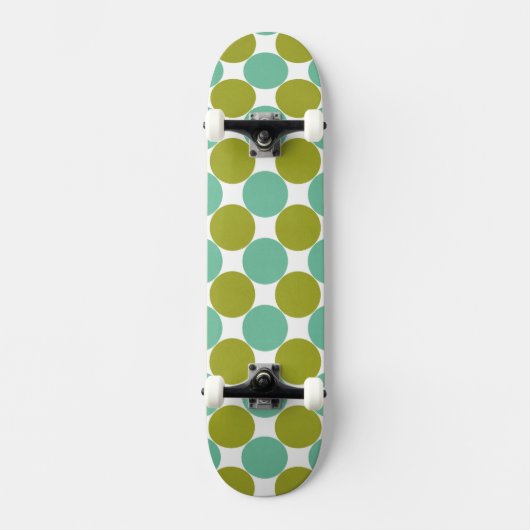 Retro Olive und grüne Punkte Skateboard (Vorderseite)