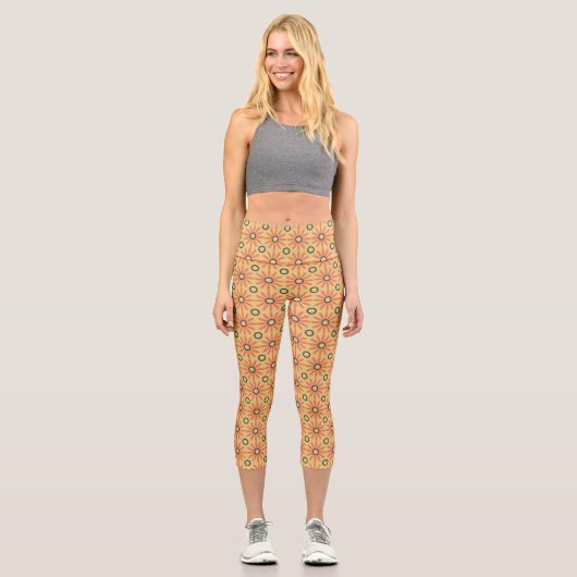 Retro Orange & Black Niedliches Abstraktes Blumenm Capri Leggings (Vorderseite)