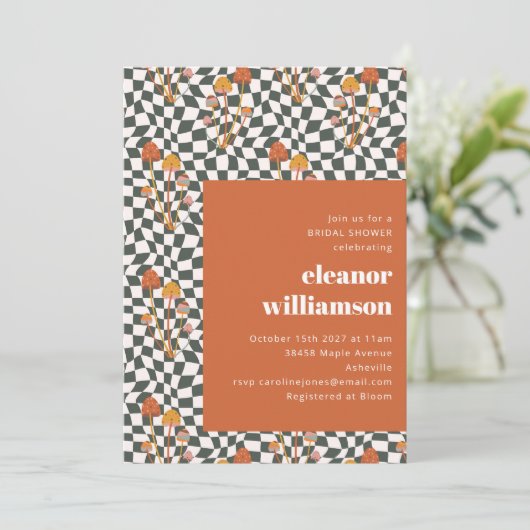 Retro Orange Checkerboard Mushroom Brautparty Einladung (Stehend Vorderseite)