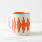 Retro Orange Diamond Muster Zweifarbige Tasse (Vorderseite Links)