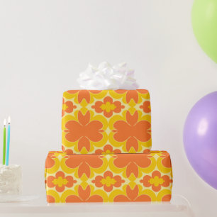 Retro Orange Floral Design auf Mustard gelb Geschenkpapier