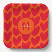 Retro Orange Groovy Red Hearts Name über Monogramm Pappteller (Vorderseite)