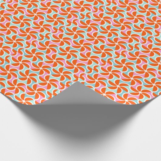 Retro orange Keil-Muster Geschenkpapier (Ecke)