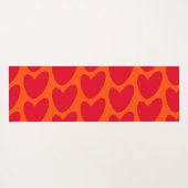 Retro Orange und Groovy Red Hearts Yogamatte (Rückseite (Horizontal))