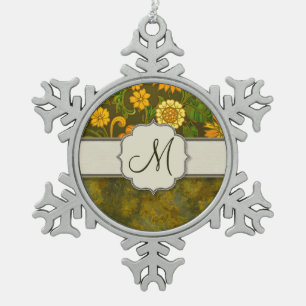 Retro Orange und Olive Jungle Floral mit Monogramm Schneeflocken Zinn-Ornament