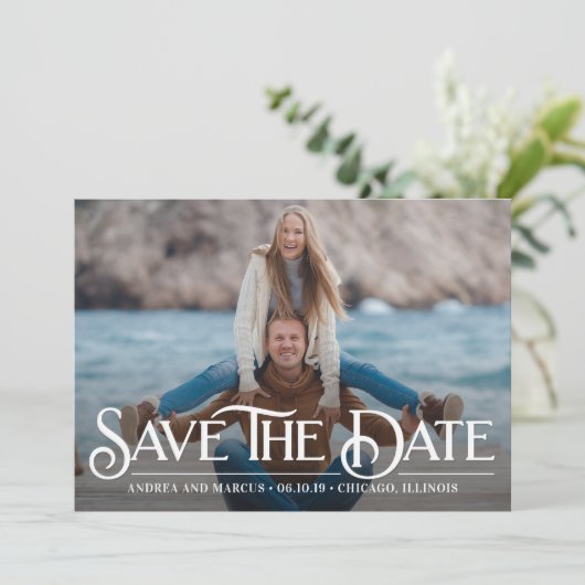 Retro Overlay Modern Save the Date Card (Stehend Vorderseite)