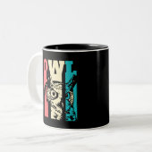 Retro Owl Zweifarbige Tasse (Vorderseite Links)