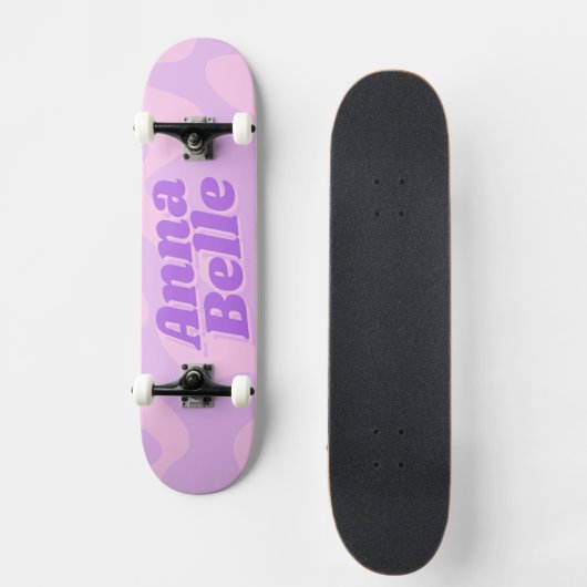 Retro Pastel Lila Groovy Moderne Typografie Skateboard (Vorderseite)