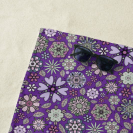 Retro Pastel Pink Purple Floral Seamless Pattern Strandtuch