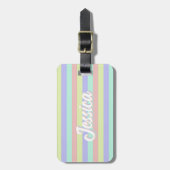 Retro Pastel Streifen Personalisierter Name Gepäckanhänger (Vorderseite vertikal)