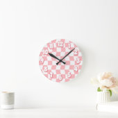 Retro Pastell Pink White Wavy Checkerboard Runde Wanduhr (Zuhause)