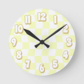 Retro Pastell Yellow White Wavy Checkerboard Runde Wanduhr (Vorderseite)