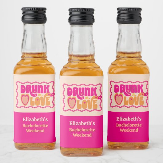 Retro Peach Drunk in Love Bachelorette Weekend Alkoholflaschenetikett (Flaschen)
