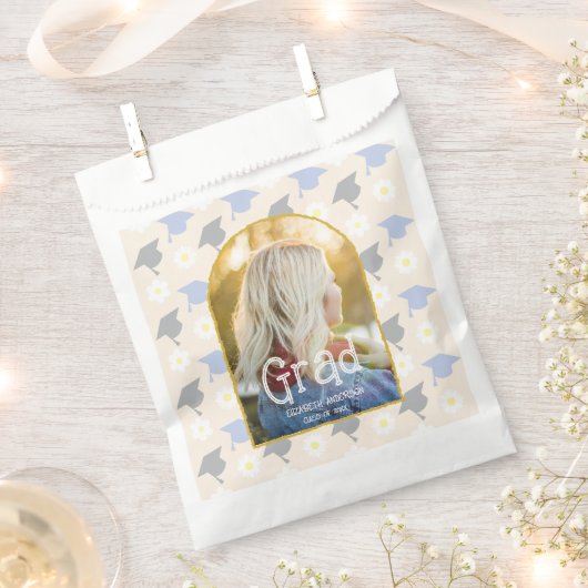 Retro Peach Graduation Geschenktütchen (Ausgeschnitten)