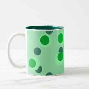 Retro-Pfefferminz-Traum in Kreisen aus der Mitte d Zweifarbige Tasse