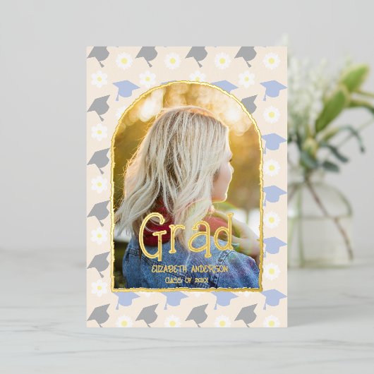 Retro Pfirsich Absolventenankündigung Folieneinladung (Stehend vorne)