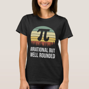 Retro Pi Day irrational, aber gut gerundete lustig T-Shirt