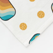 Retro Pickleball Paddle und Ball-Muster Fleecedecke (Ecke)