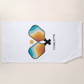 Retro Pickleball Paddles & Ball Individuelle Name Strandtuch (Vorderseite)