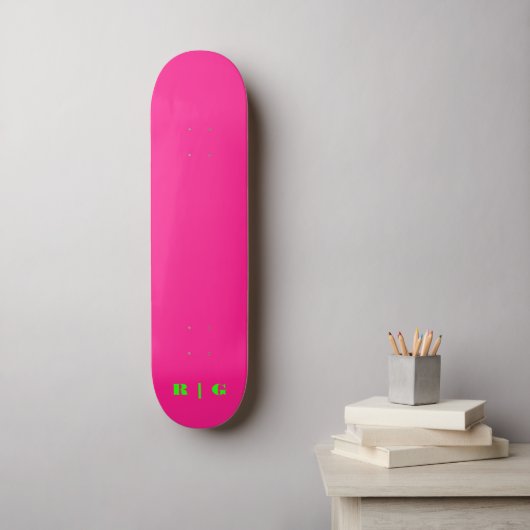 Retro Pink Custom Monogram Initial Neon Green chic Skateboard (Wandkunst)