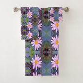 Retro Pink Daisy Blume Pattern Badhandtuch Set (Insitu)