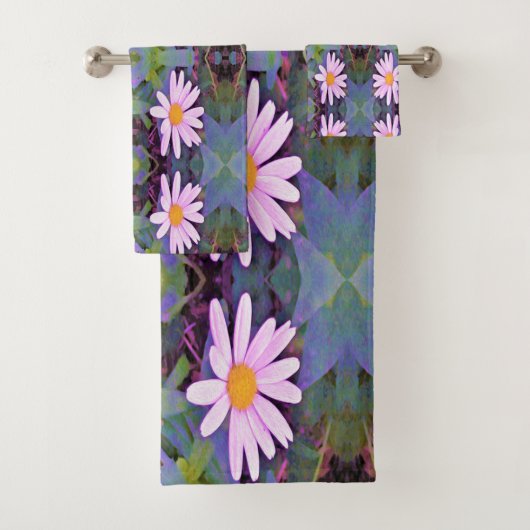 Retro Pink Daisy Blume Pattern Badhandtuch Set (Insitu)