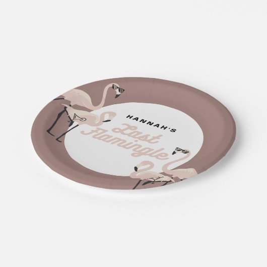 Retro Pink Flamingo Last Flamingle Brautparty Pappteller (Schrägansicht)