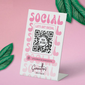 Retro Pink Modern Logo Social Media QR Code Sockelschild