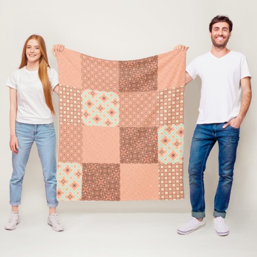 Retro Pink Patchwork Fleecedecke (Beispiel)