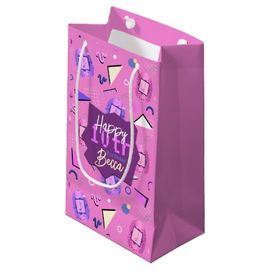 Retro Pink Tamagotchi Geburtstag Kleine Geschenktüte (Vorderseite Schrägansicht)