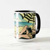 Retro Pop Art Lady Comic Book Style on Vacation Tasse (VorderseiteRechts)