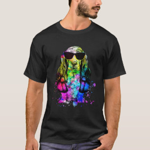 Retro Pop Basset Hound Dog Portrait mit Kopfhörer T-Shirt
