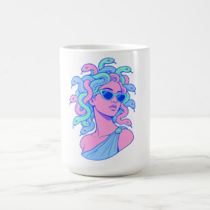Retro-Pop-Medusa-Illustration – Pastell-Sonnenbril Kaffeetasse