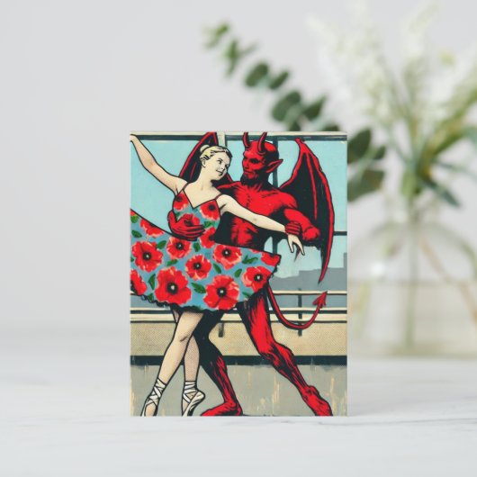 Retro PopArt Devil Mit Ballerina in einem Mohnklei Postkarte (Stehend Vorderseite)