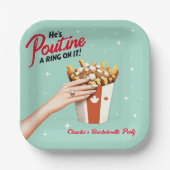Retro Poutine a Ring on It! Montreal Bachelorette Pappteller (Vorderseite)