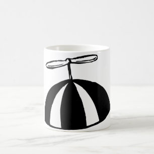 Retro Propeller Beanie Whimsical Schwarz und Weiß Kaffeetasse