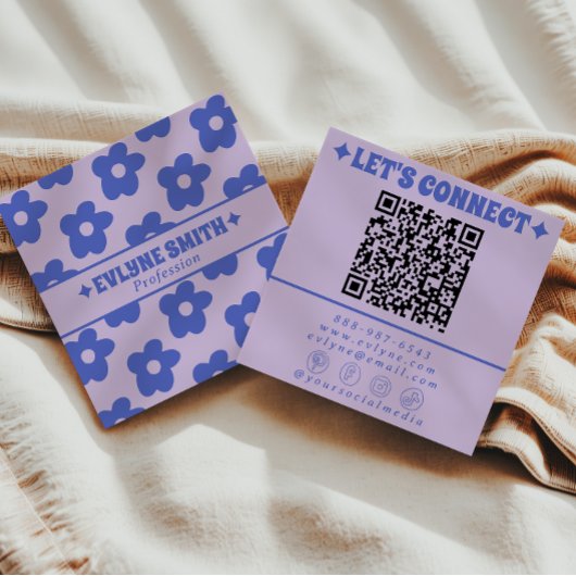 Retro Purple Blue QR Code Groovy Floral Trendy Fun Quadratische Visitenkarte